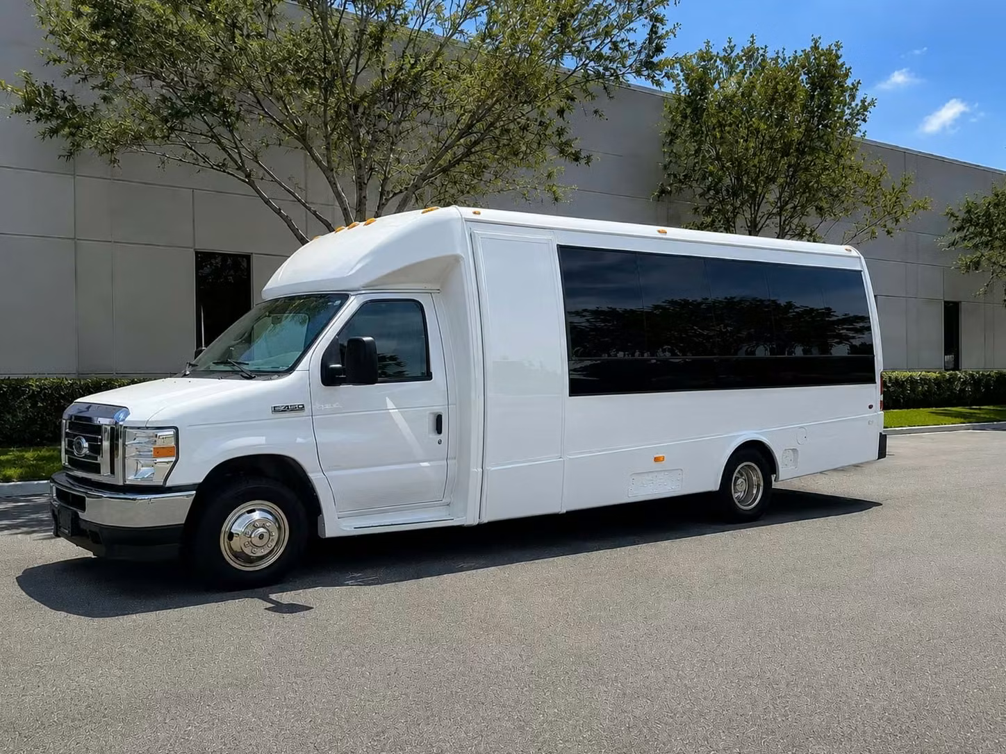 fishers 15 passenger minibus rental