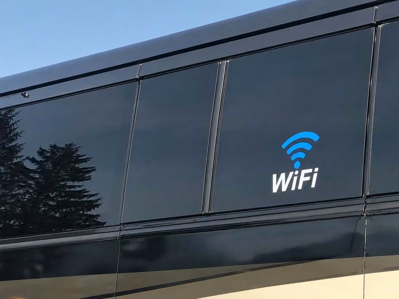 fishers 18 passenger minibus wifi