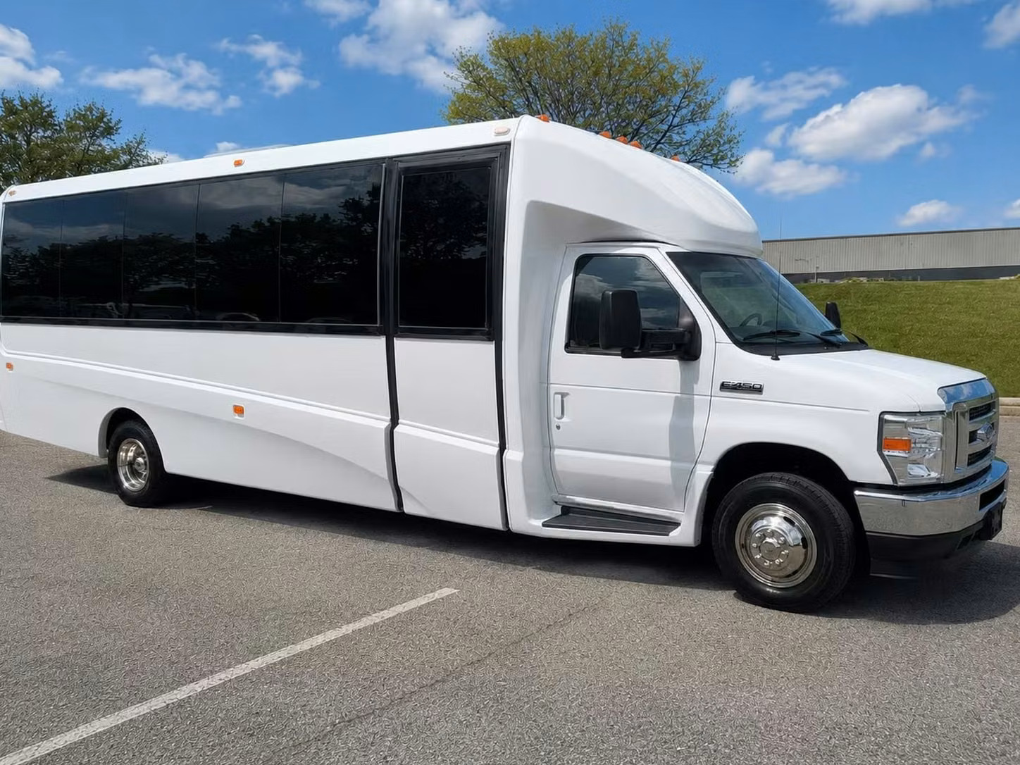 fishers 20 passenger minibus rental